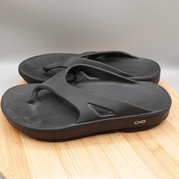 OOFOS Original Recovery Comfort Thong Flip Flop Sandals Black M8 W10 EU41 Flaw - Picture 1 of 10
